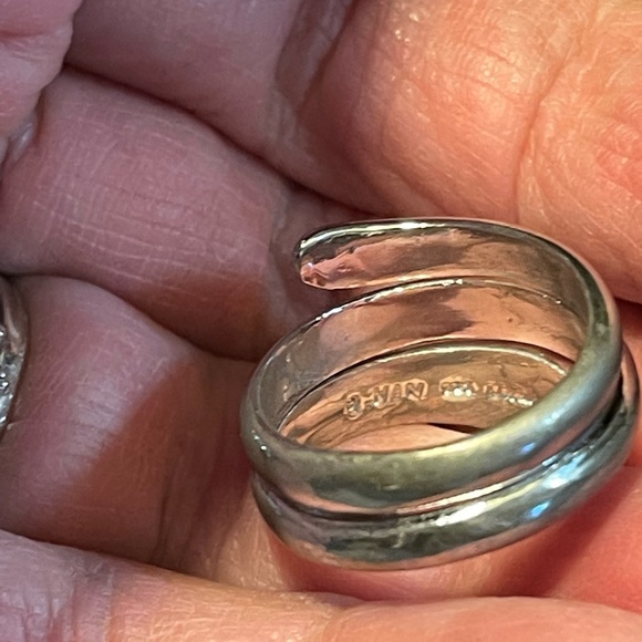 925 HAN Modernist Snake Ring - Picture 5 of 5